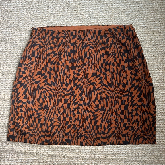 Free People x REVOLVE Brown Abstract Beatrice Mini *SKIRT* in Coffee Print Sz 6 - Picture 8 of 12